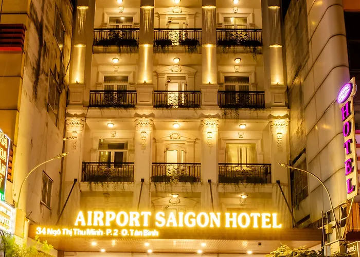 Airport Saigon - Gan Am Thuc Dem Cho Pham Van Hai